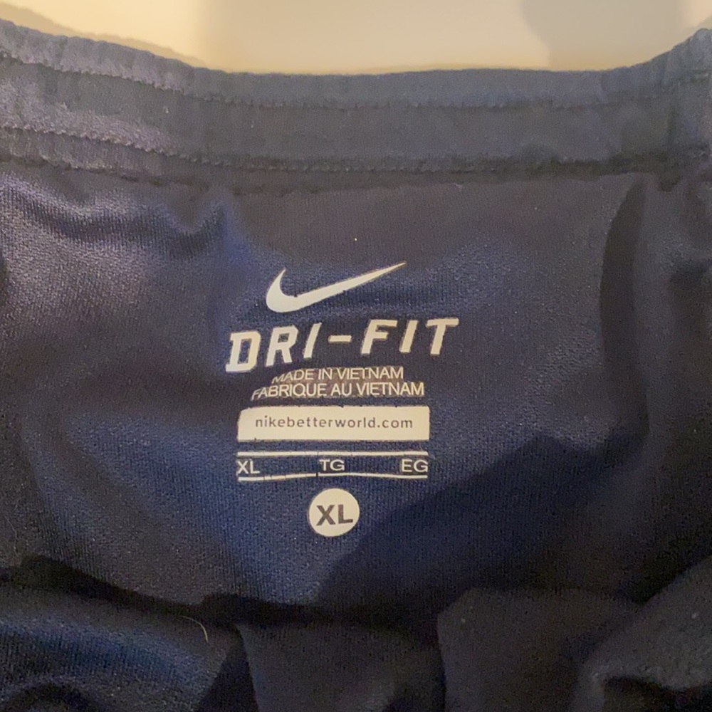 Navy Blue men’s Nike running shorts with liner - Picture 3 of 4